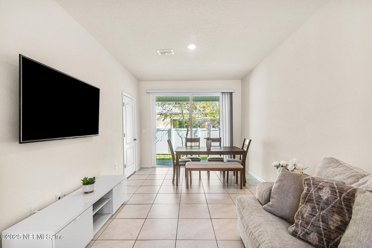 2846 Black Buck Cir - Photo 7 of 23