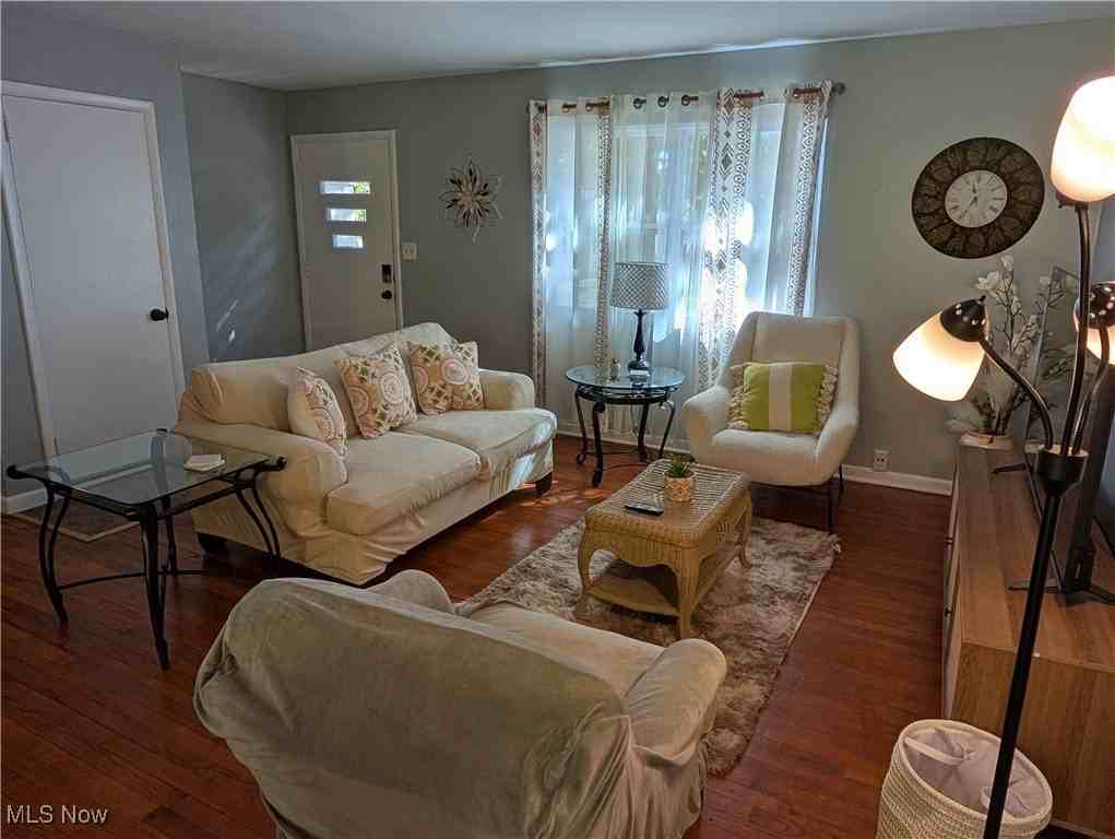 1494 Hilton Dr - Photo 2 of 49