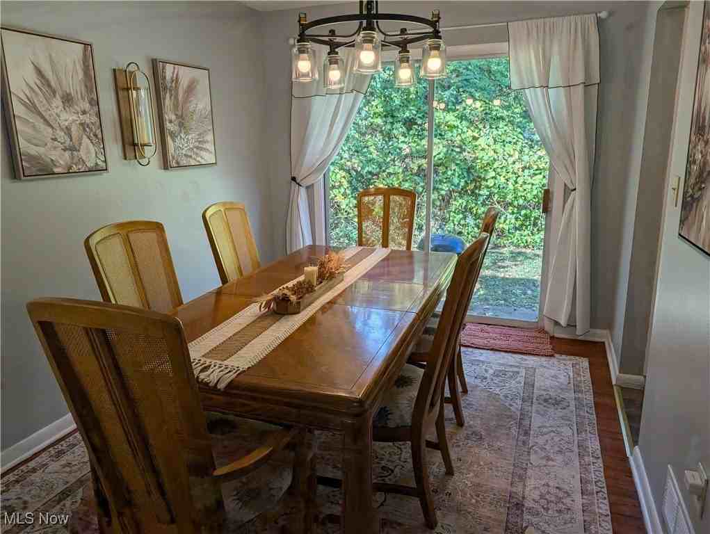 1494 Hilton Dr - Photo 7 of 49