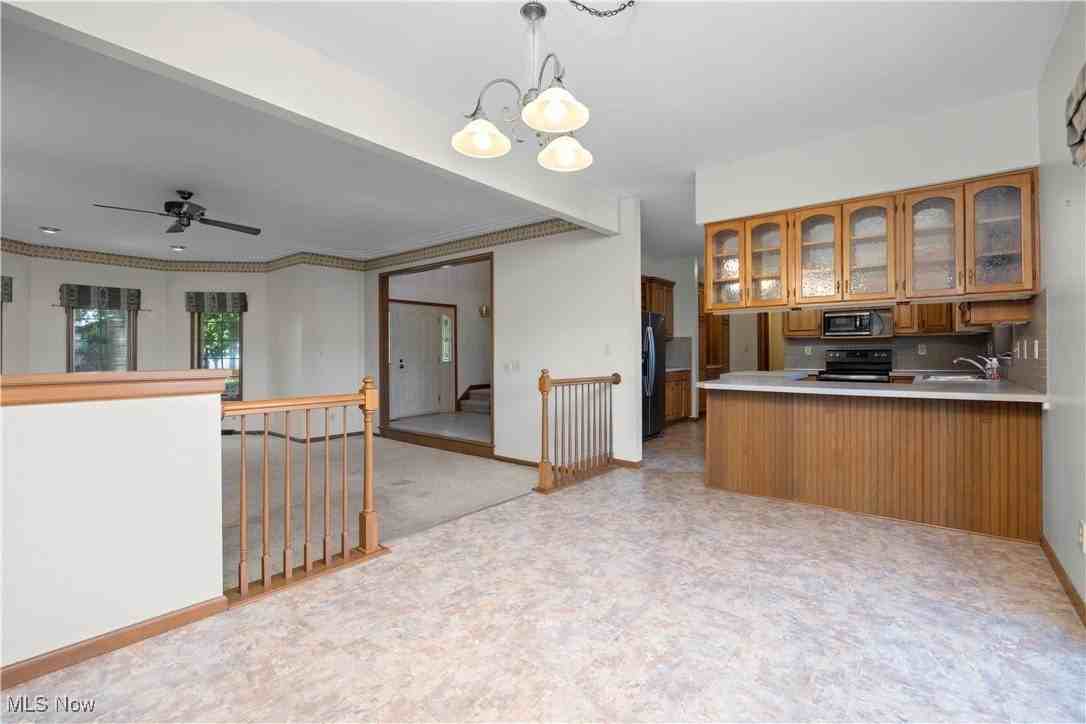 4591 S Memorial Shoreway Dr - Photo 7 of 26