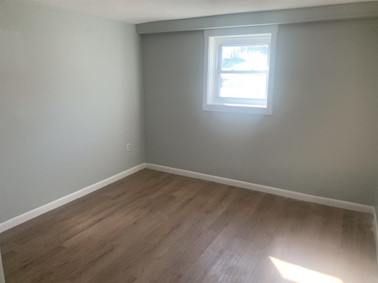 354 Main St - Photo 5 of 22