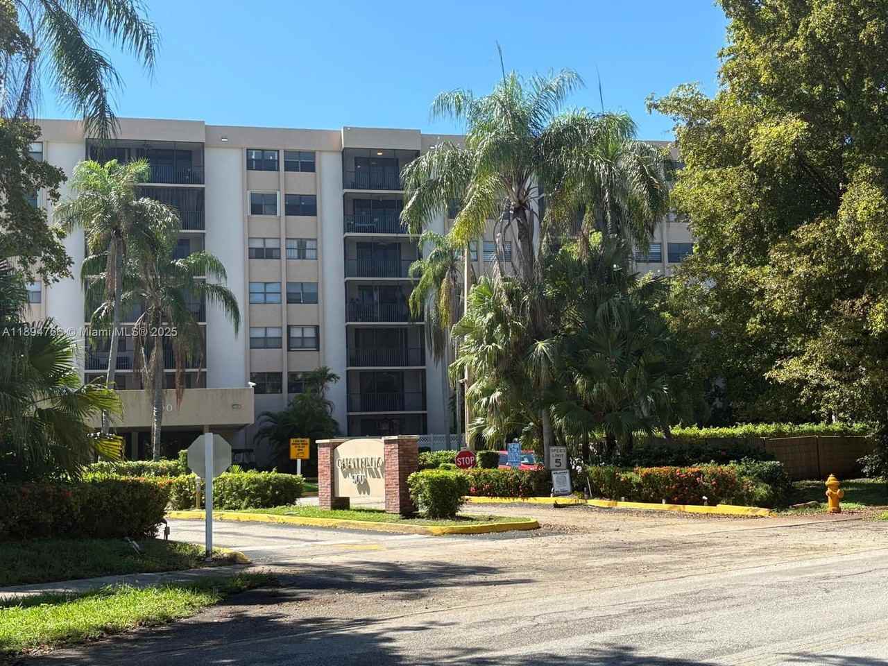 900 Northeast 195th Street #702