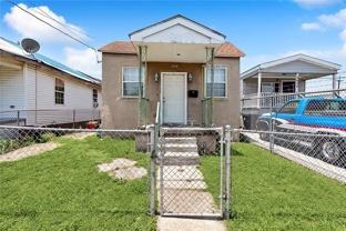 2428 Piety St - Photo 1 of 1