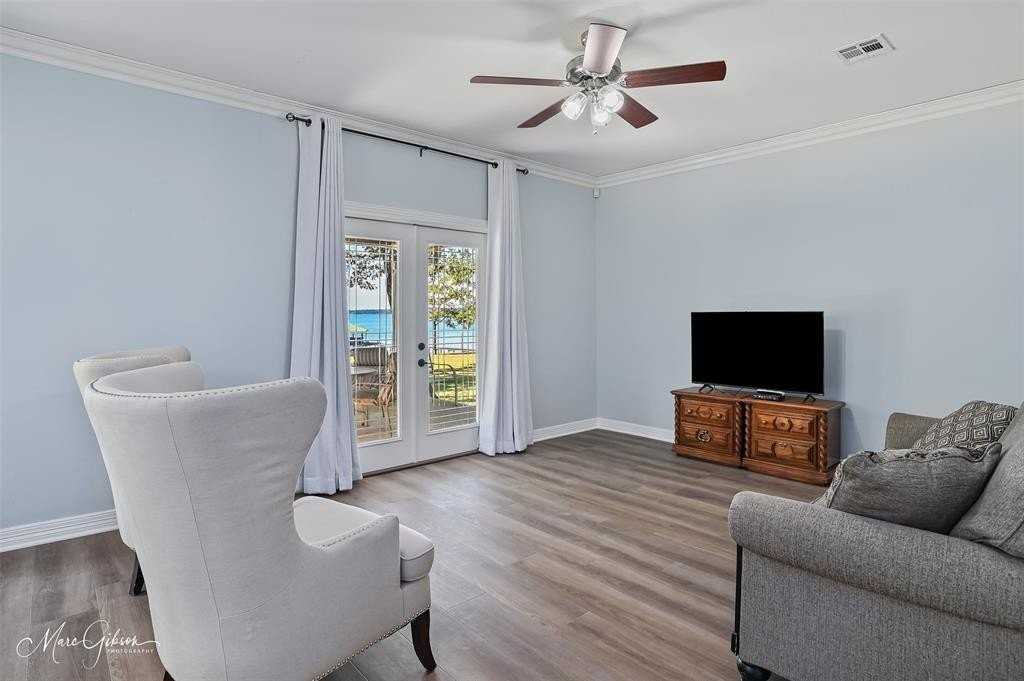 947 Judy Ln - Photo 7 of 25