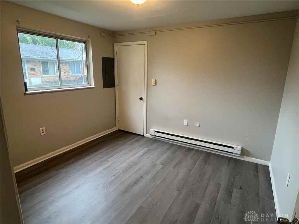 445 Hunter Ave ##2 - Photo 7 of 9