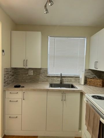 8350 Sunrise Lakes Blvd - Photo 2 of 9
