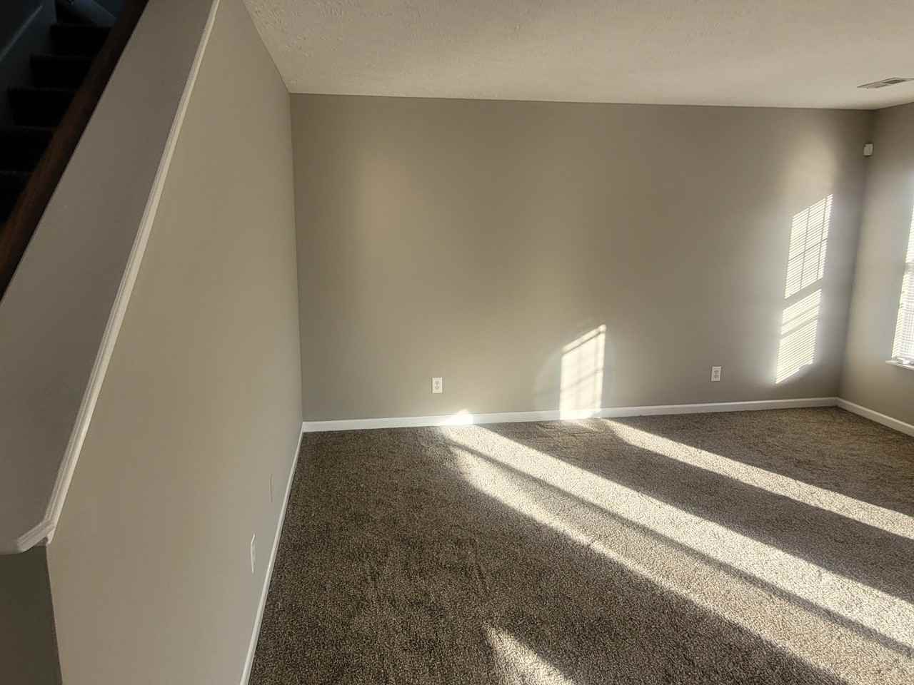 4824 Irving Ln - Photo 7 of 18