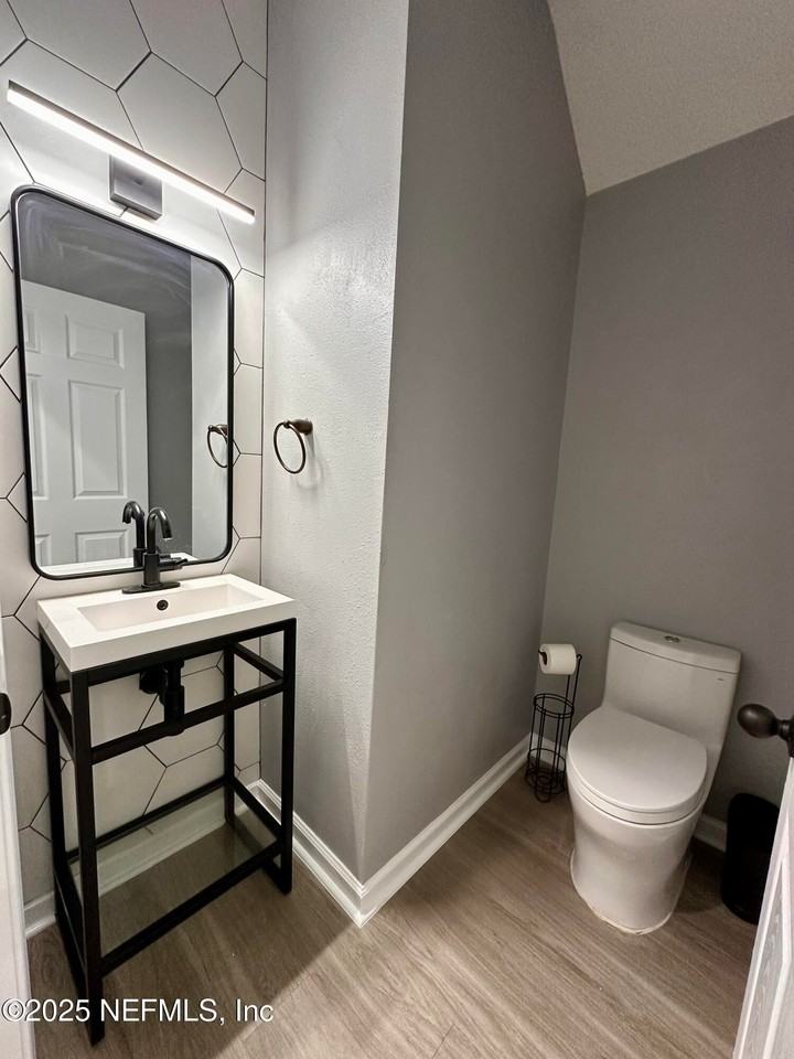 1319 Lasalle St - Photo 6 of 25