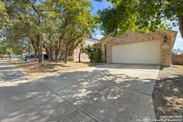 12726 Point Crst - Photo 2 of 25