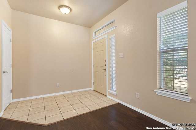 12726 Point Crst - Photo 4 of 25