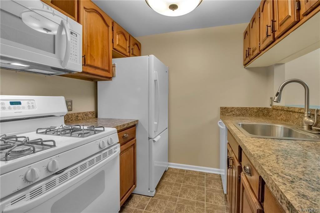 270 Buffalo Road - Photo 3 of 50