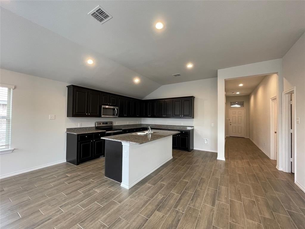 5800 Utopia Drive - Photo 5 of 26