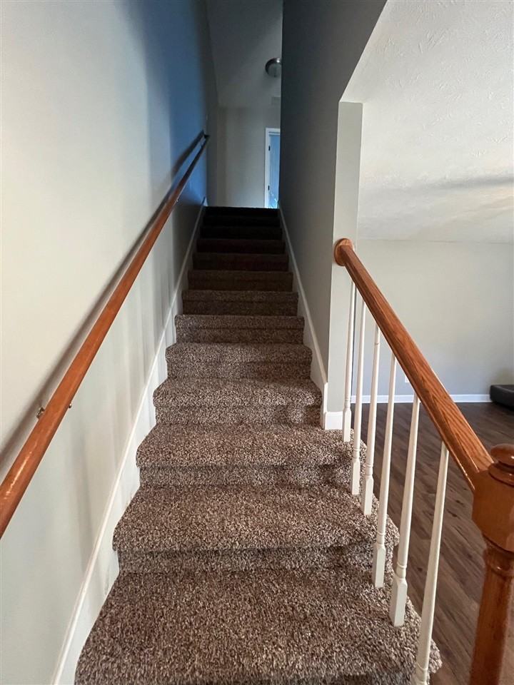 279 Audley Ave - Photo 7 of 12