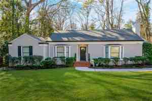 featured image of 4116 Wieuca Rd Ne