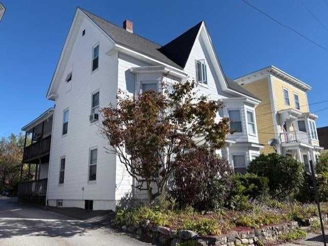 350 Pearl St - Photo 2 of 16