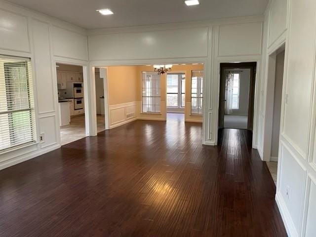 1508 Woodcreek Dr - Photo 3 of 13