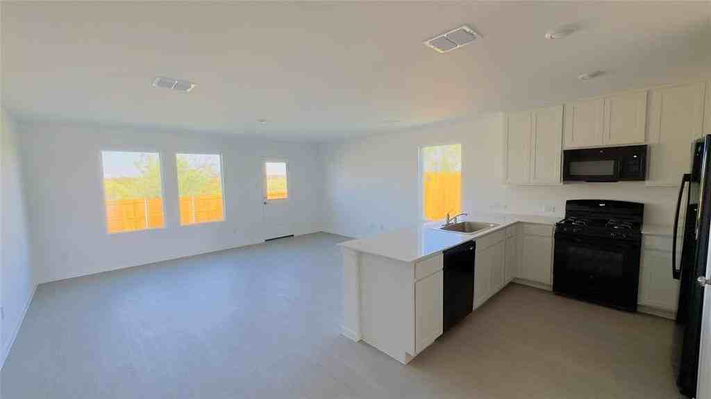 5304 Agalinis Ave - Photo 2 of 23