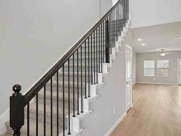 414 Blanton Street - Photo 5 of 22