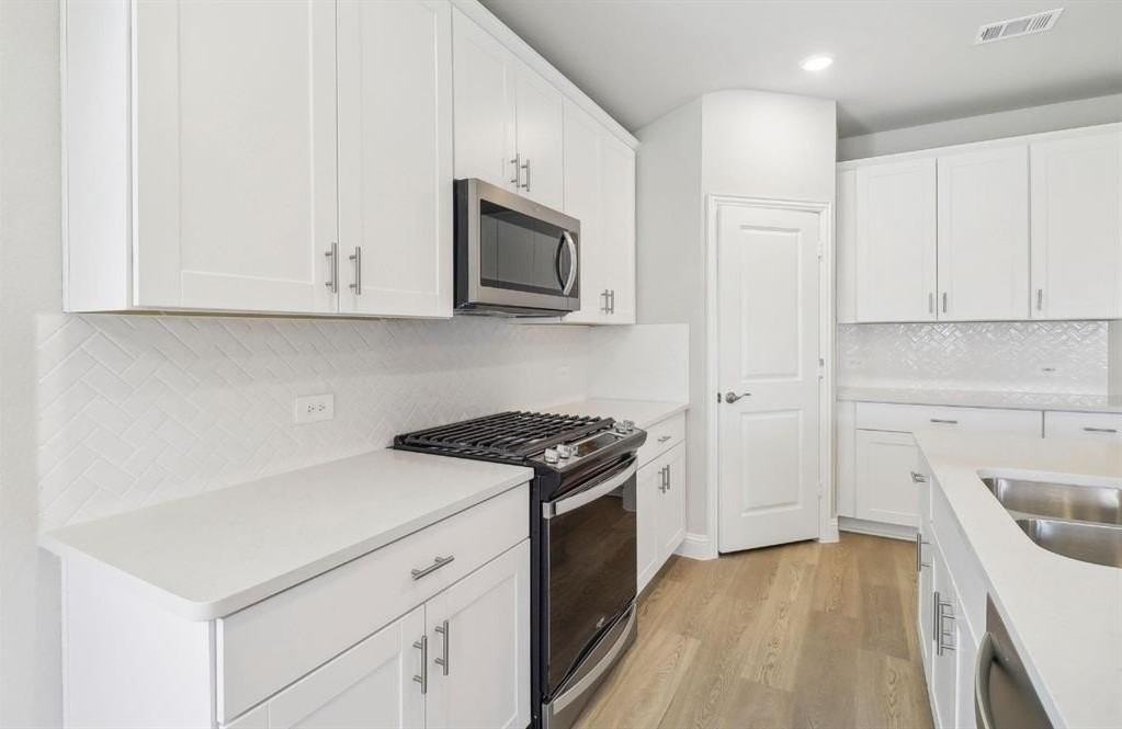 503 Stagg St - Photo 7 of 19