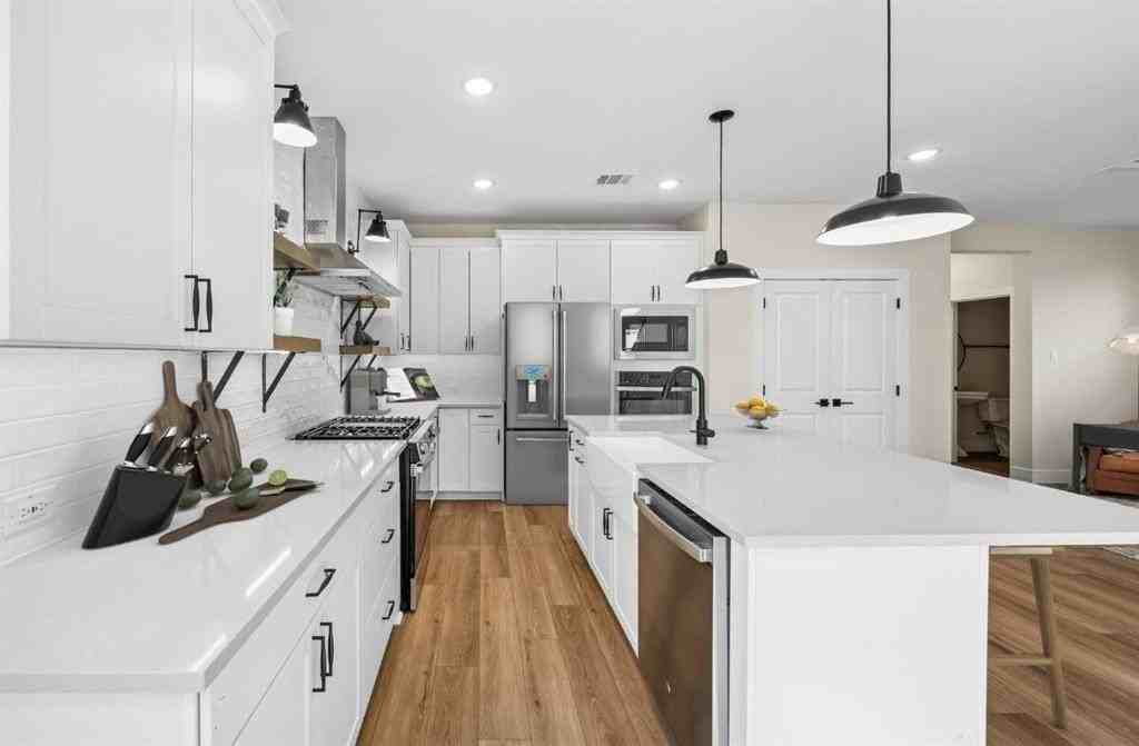 610 Sunflower Trl - Photo 6 of 14