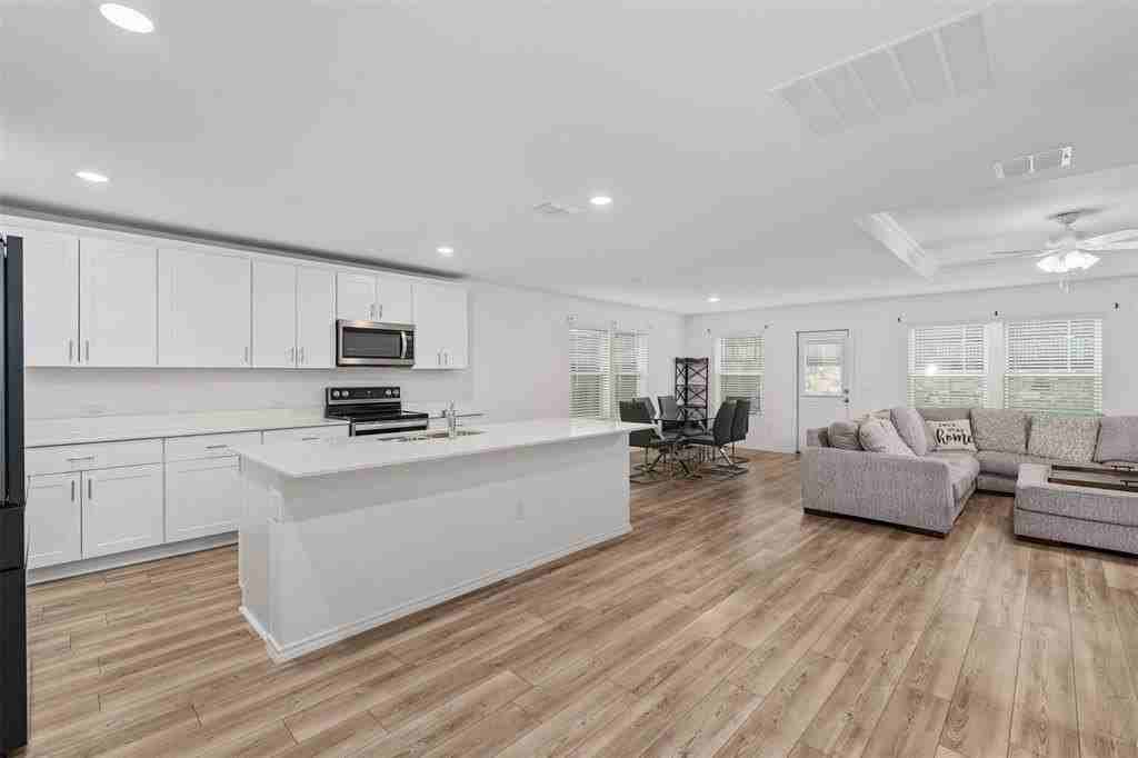 2017 Winding Creek Way - Photo 6 of 31