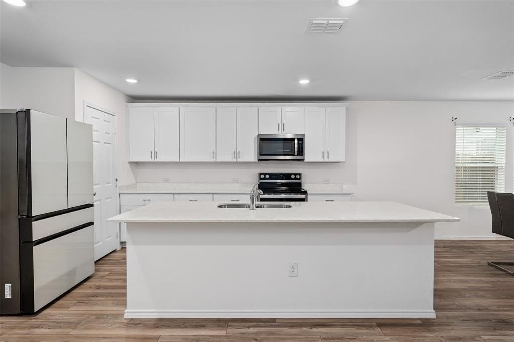 2017 Winding Creek Way - Photo 7 of 31