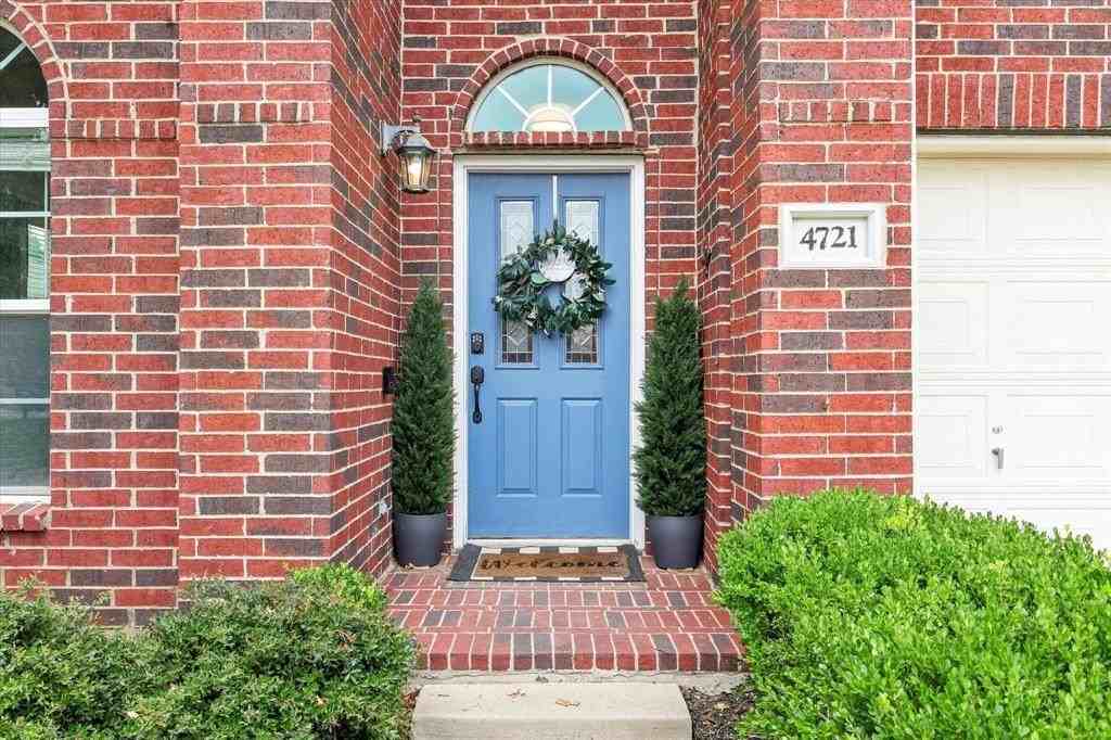 4721 Heron Pond Lane - Photo 3 of 40