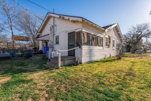 1002 Beech St - Photo 1 of 1