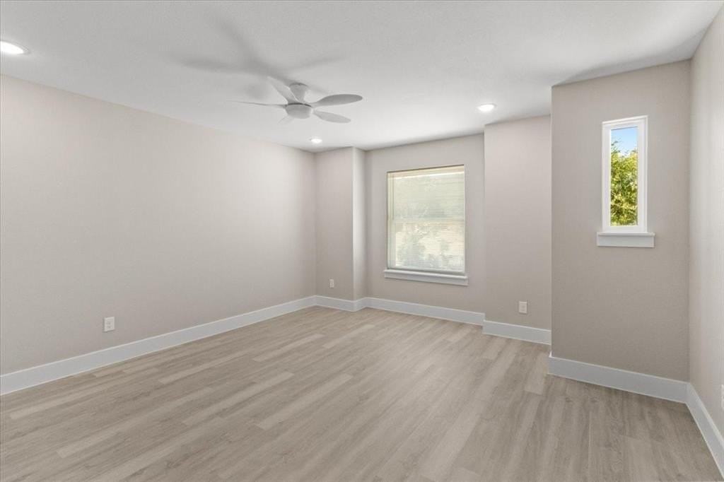 2646 Hutchinson St - Photo 7 of 32