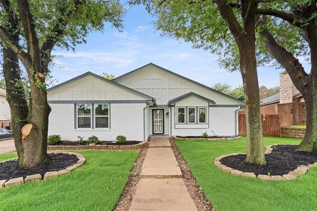 2024 Oakmeadow St - Photo 2 of 30