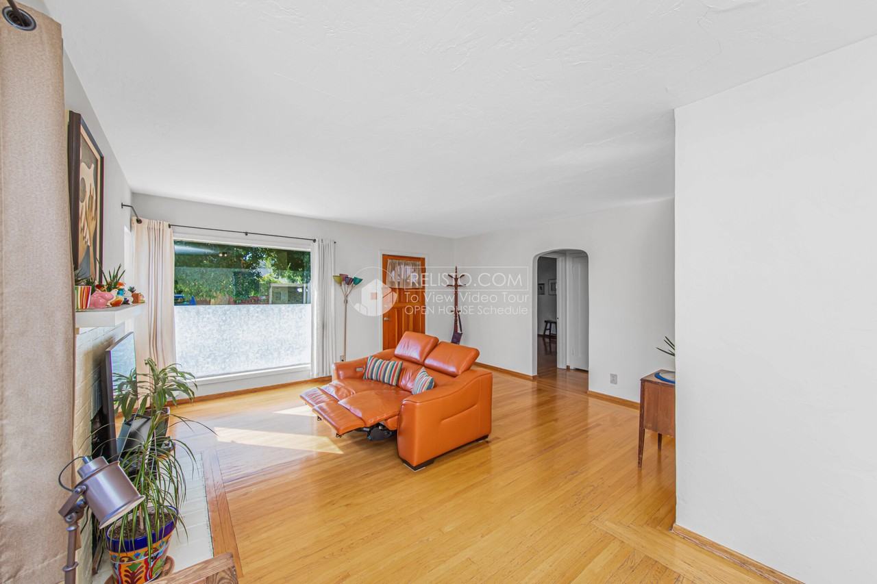 782 Ventura St - Photo 3 of 27