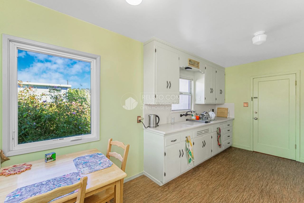 782 Ventura St - Photo 6 of 27