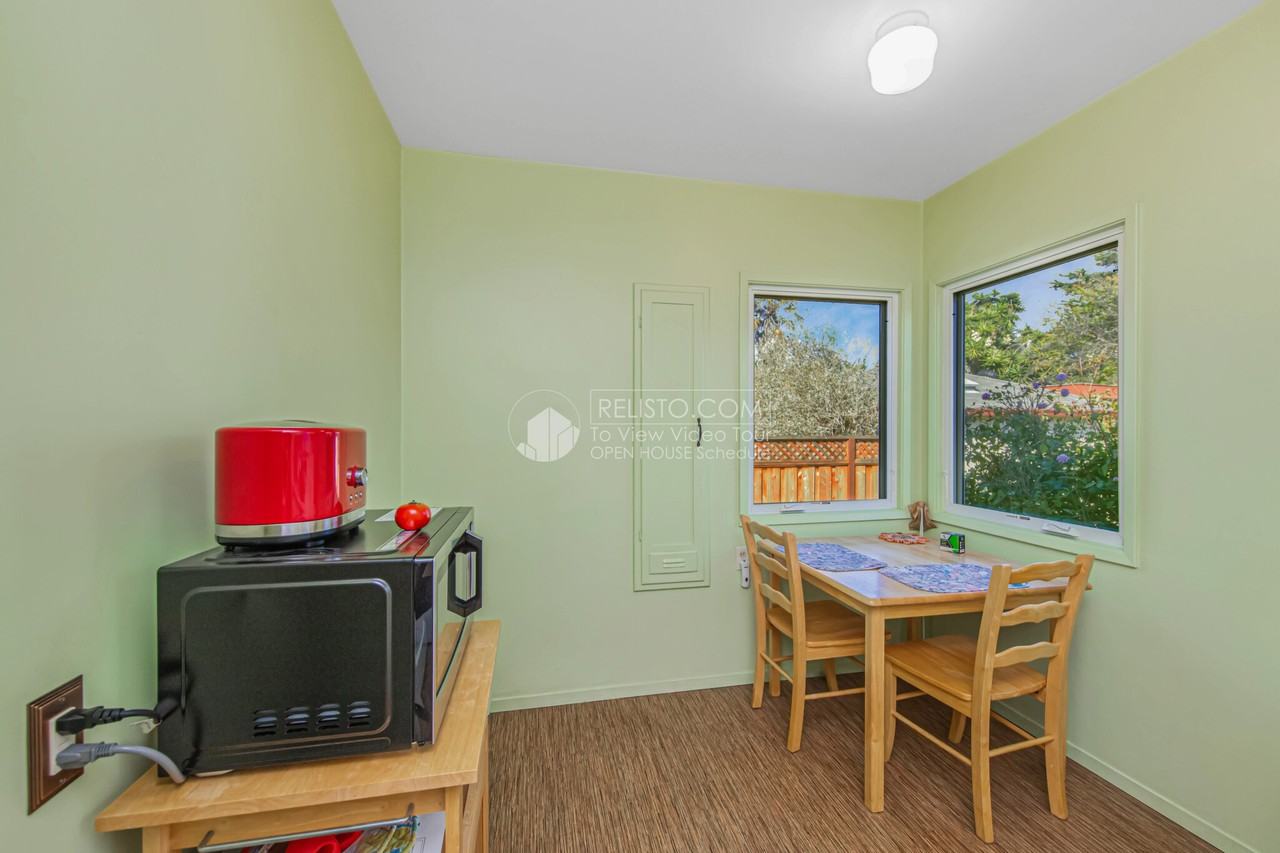 782 Ventura St - Photo 7 of 27