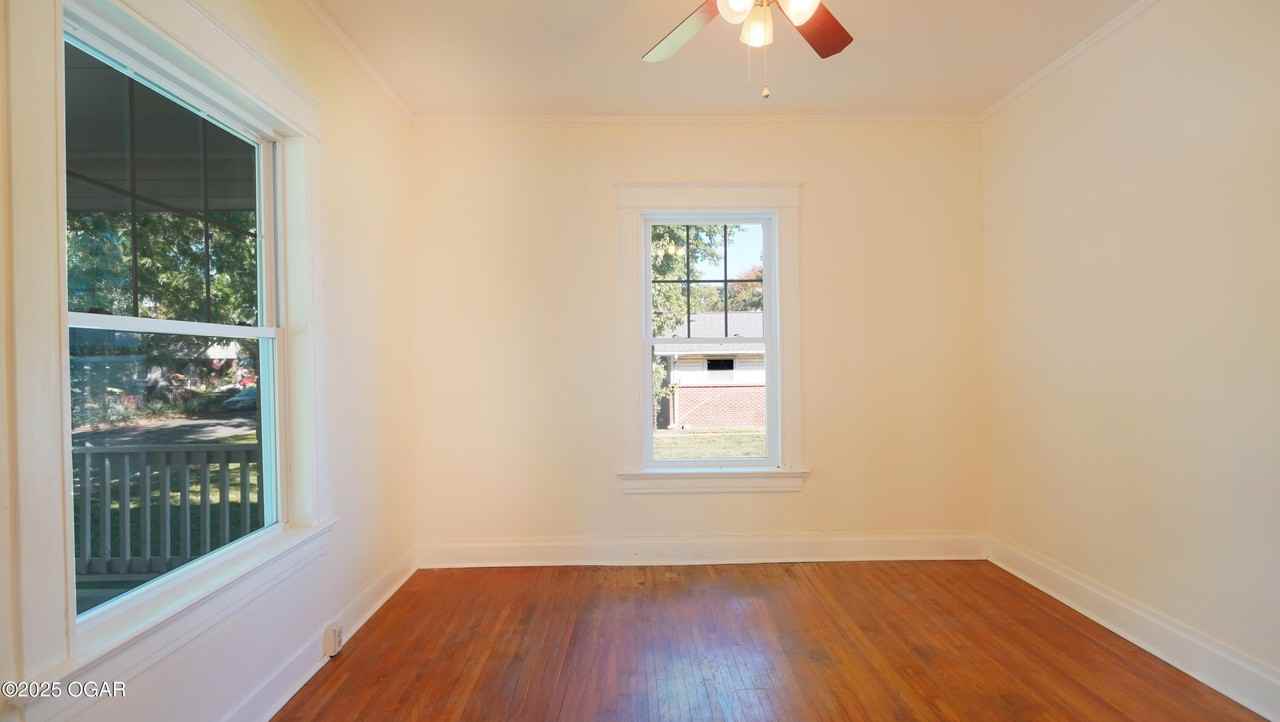 423 Connor Avenue - Photo 5 of 14