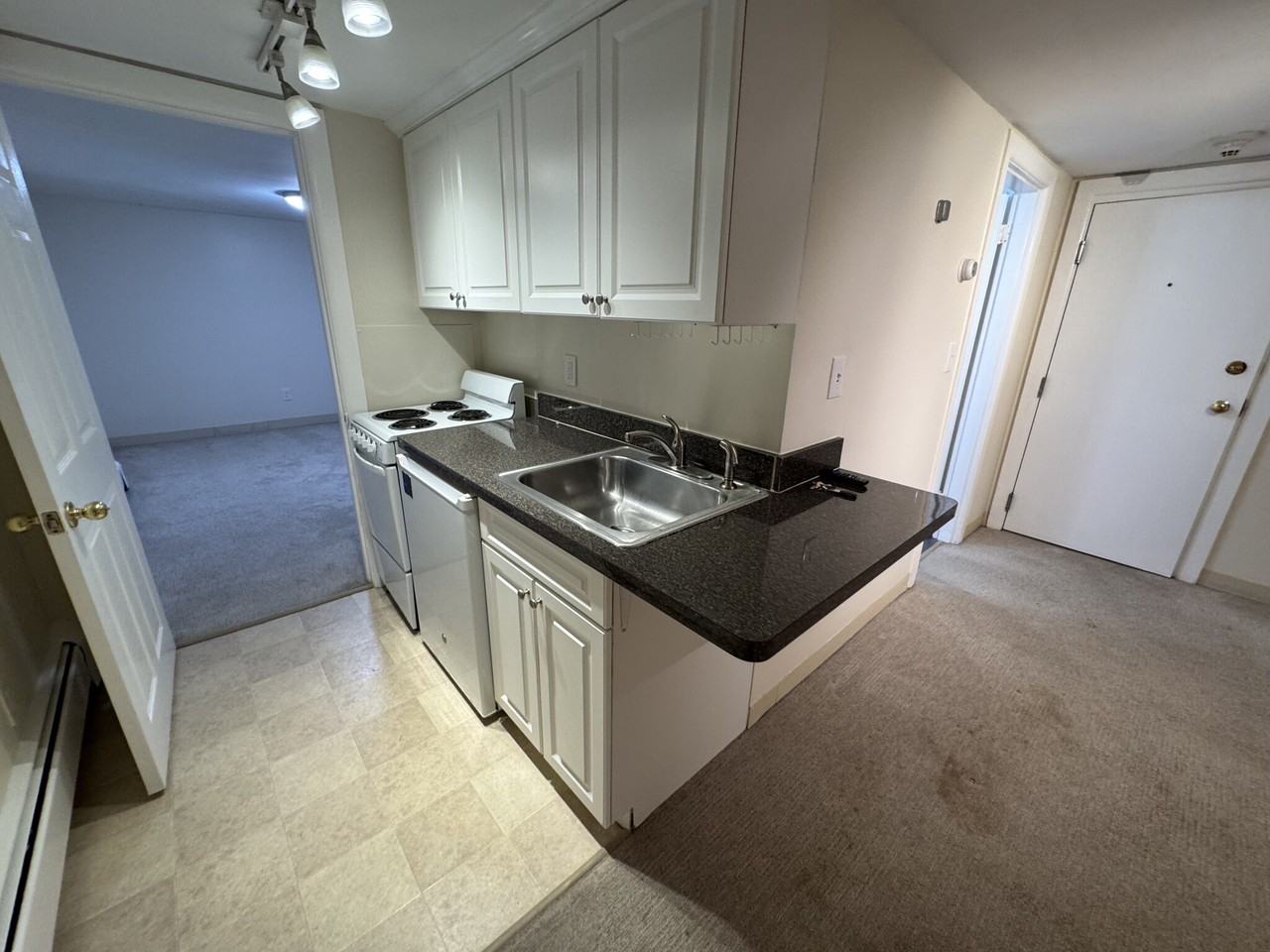 94 Corey Rd #6 - Photo 4 of 22