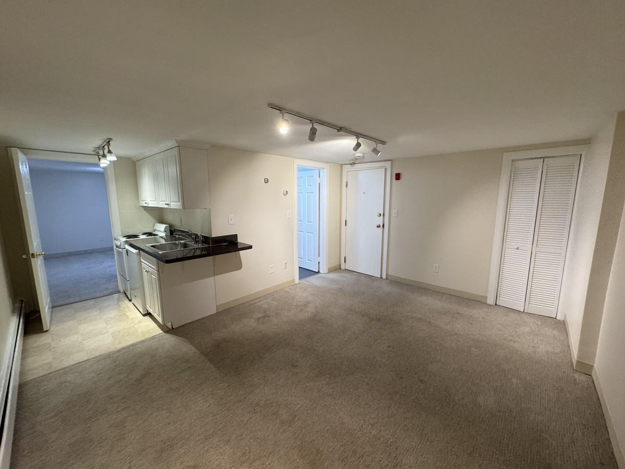 94 Corey Rd #6 - Photo 6 of 22