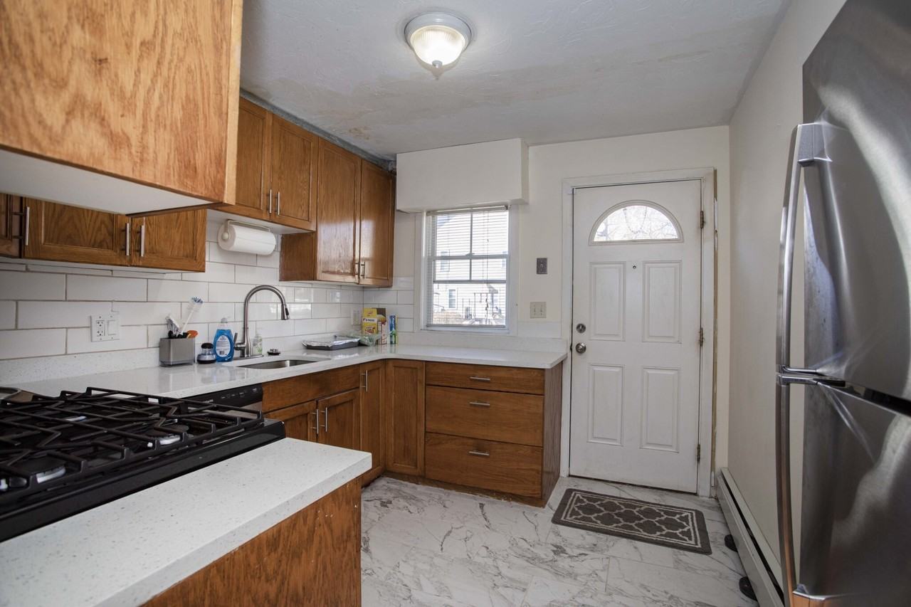 4 Terrace St #A1 - Photo 3 of 23