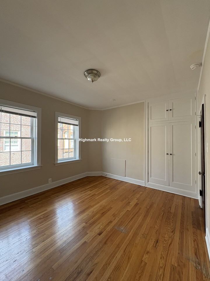 1456 Lake St #3NA - Photo 5 of 17