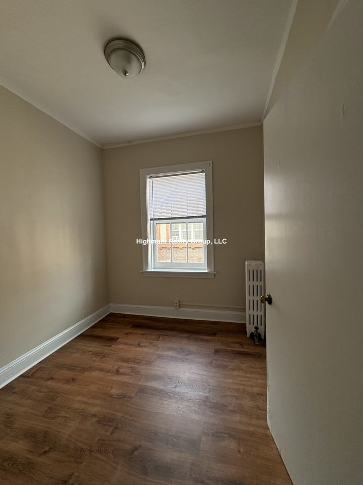 1456 Lake St #3NA - Photo 7 of 17