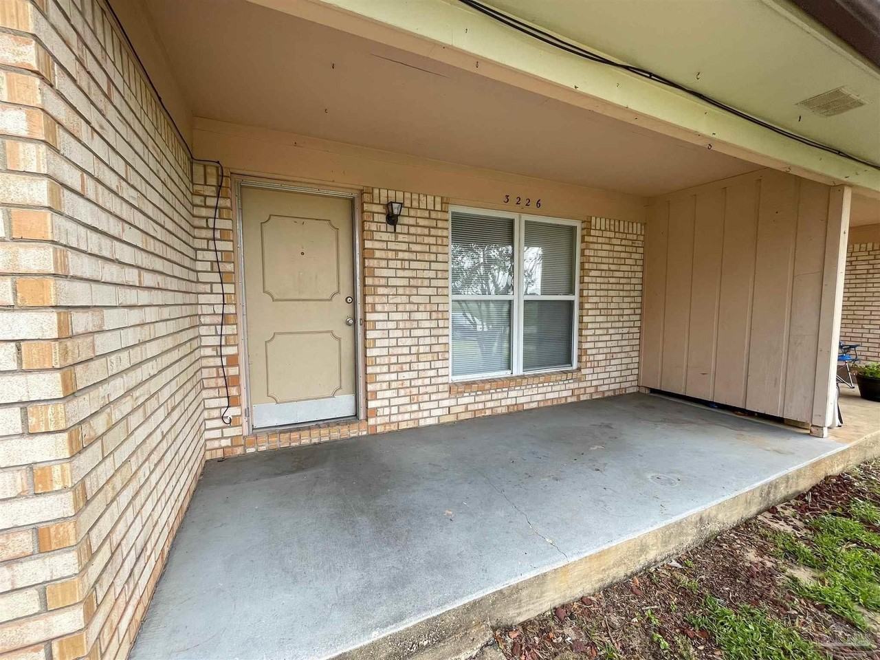 3226 Santa Rosa Dr - Photo 2 of 9