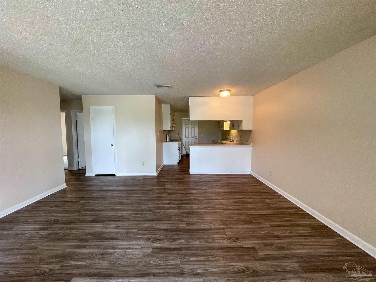 3226 Santa Rosa Dr - Photo 4 of 9