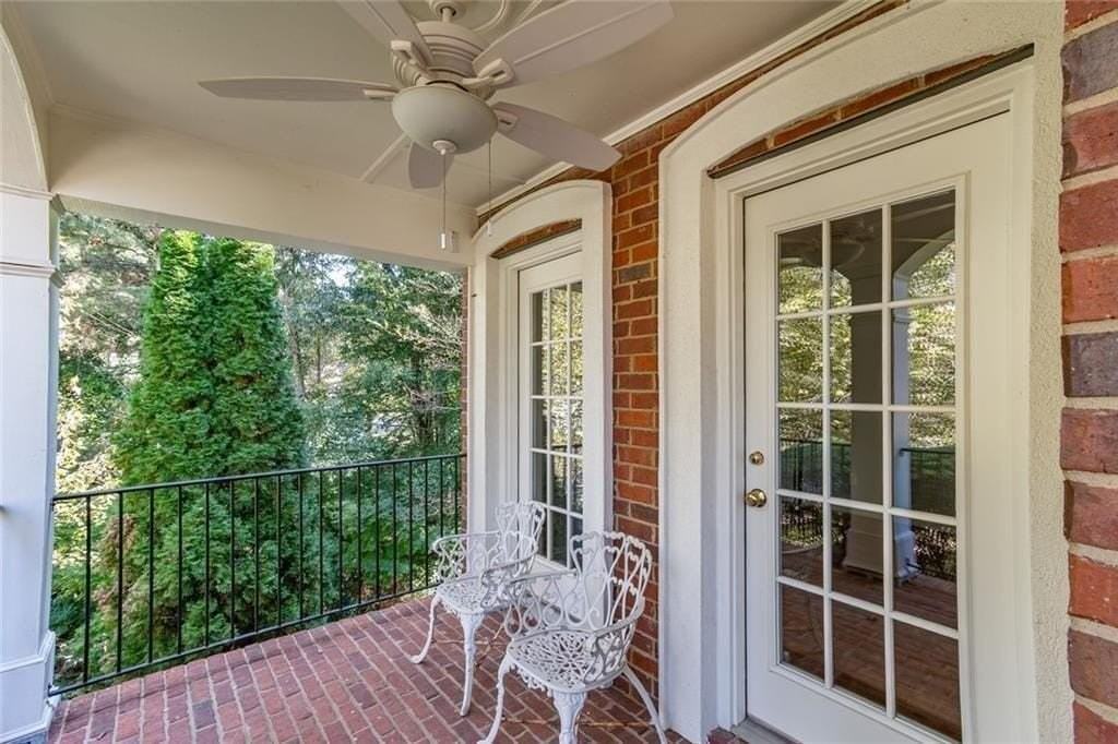 651 Briarleigh Way - Photo 4 of 50