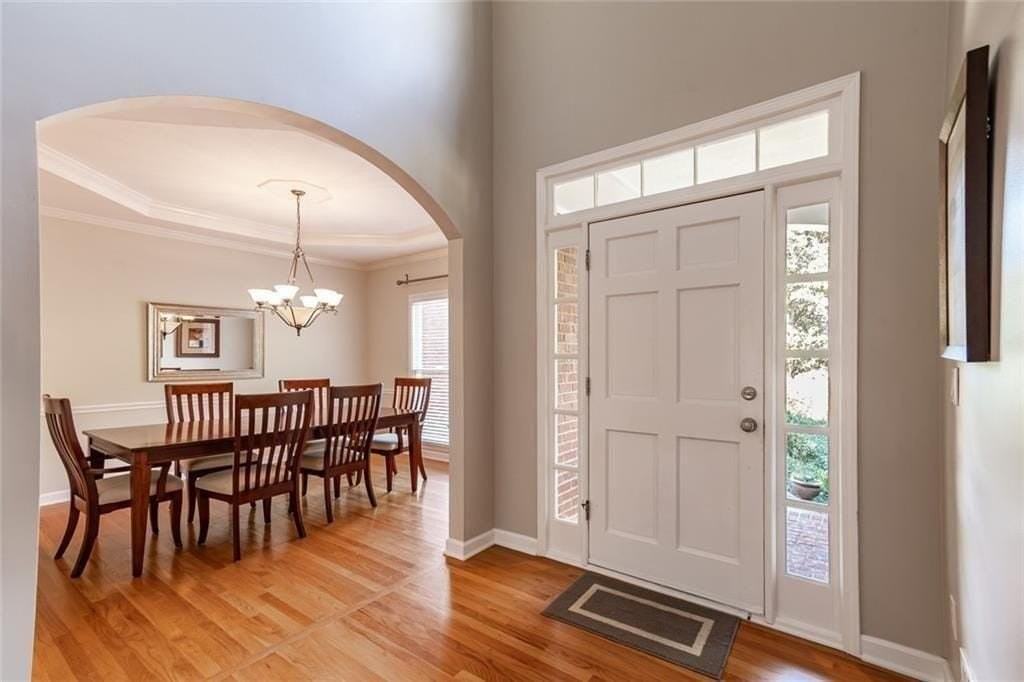 651 Briarleigh Way - Photo 5 of 50