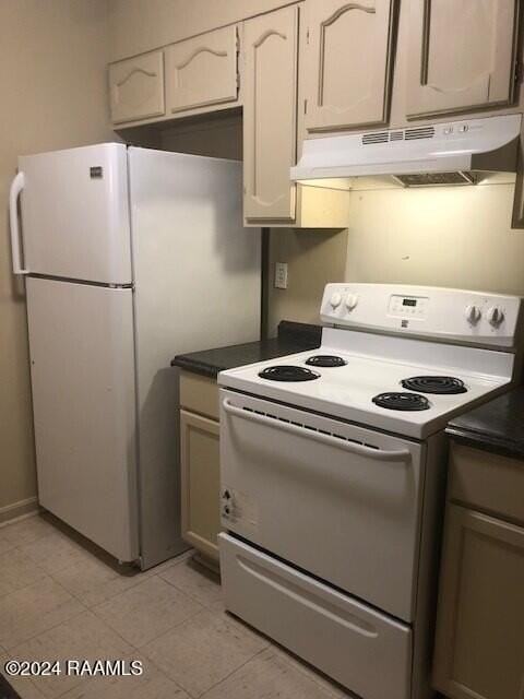 109 Rue Royale #A - Photo 6 of 13