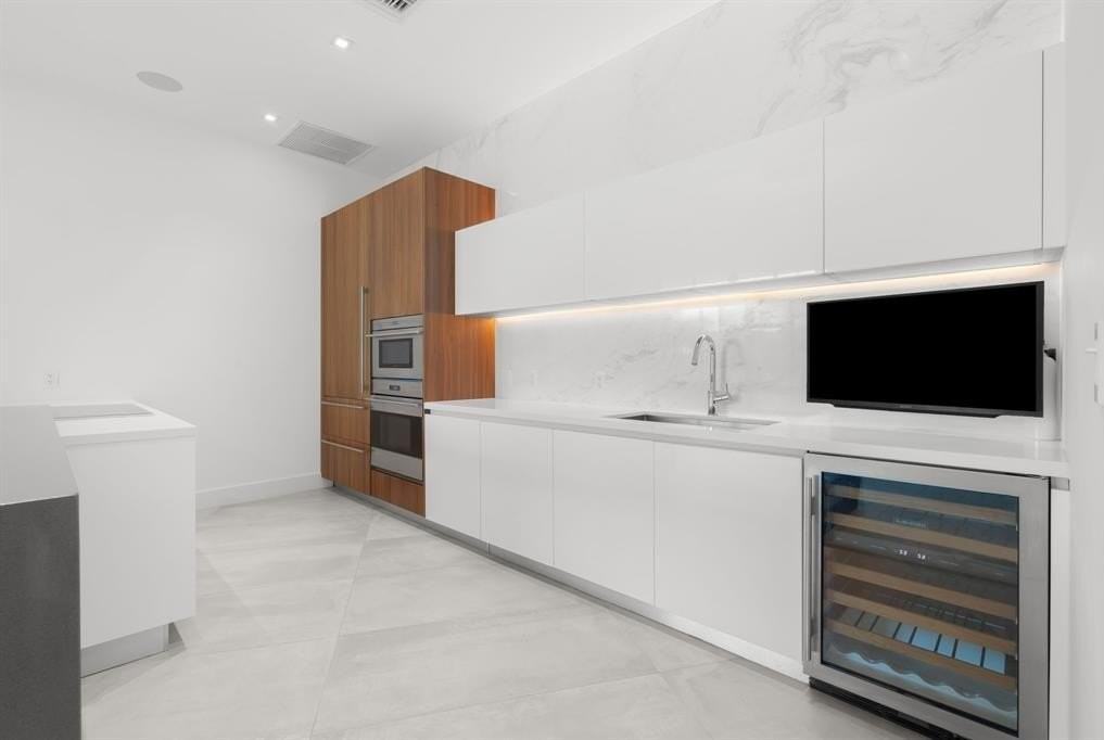 701 N Fort Lauderdale Beach Blvd #214 - Photo 3 of 49