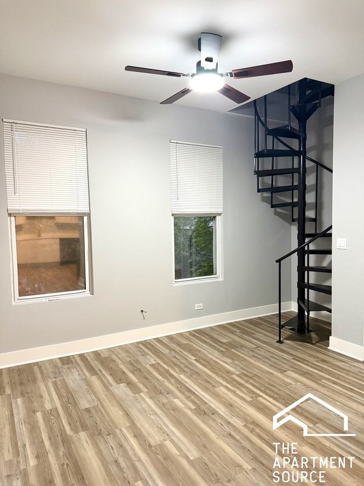 942 North Elston Avenue #2R - Photo 3 of 20