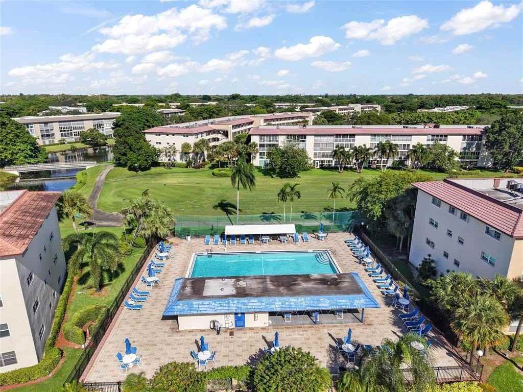 3203 Portofino Pt #M1 - Photo 2 of 32