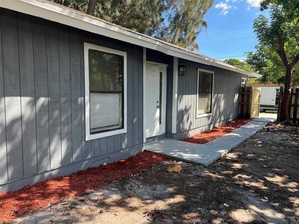 500 Ne 34th St - Photo 2 of 29