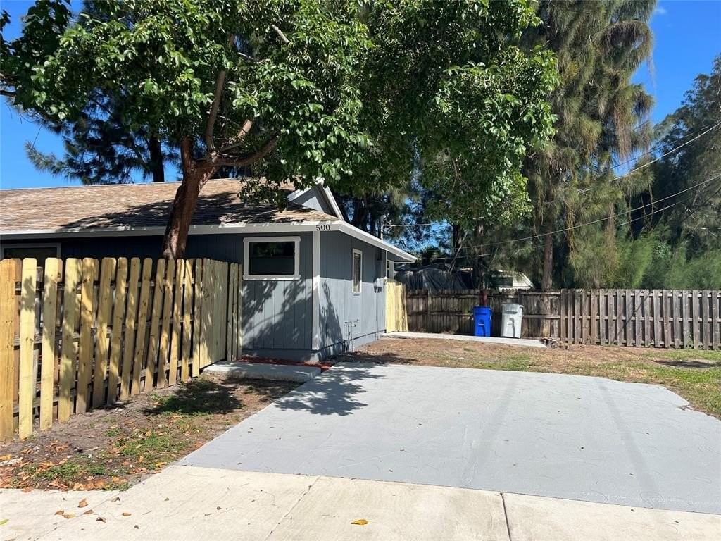 500 Ne 34th St - Photo 5 of 29