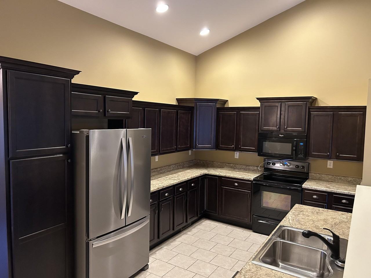 1166 Stonegate Cir Nw - Photo 3 of 15